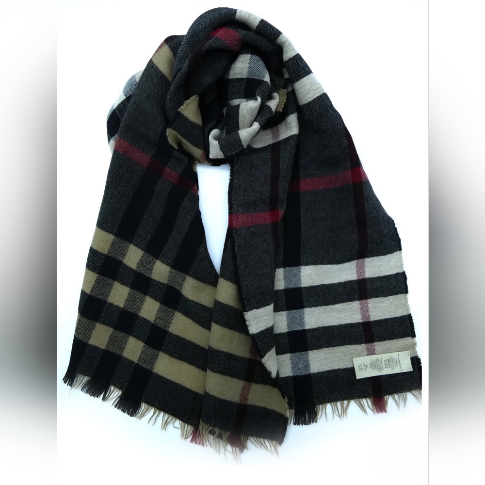 100% Authentic Burberry Scarf